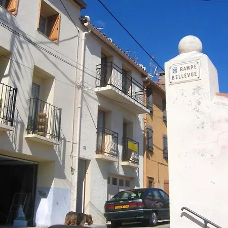 Avec Vue Sur à Port-vendres, 60 M², Balcons.