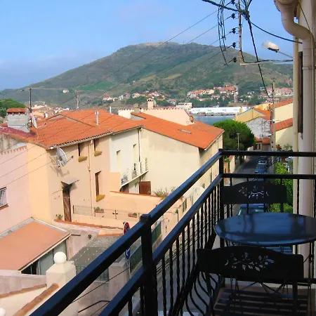 Avec Vue Sur A Port-vendres, 60 M², Balcons. Apartman
