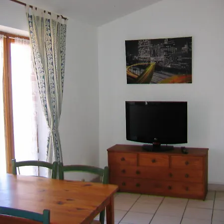 Apartment Seaview: 2-bedroom With Balcony And Wi-fi