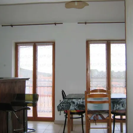 Avec Vue Sur A Port-vendres, 60 M², Balcons.