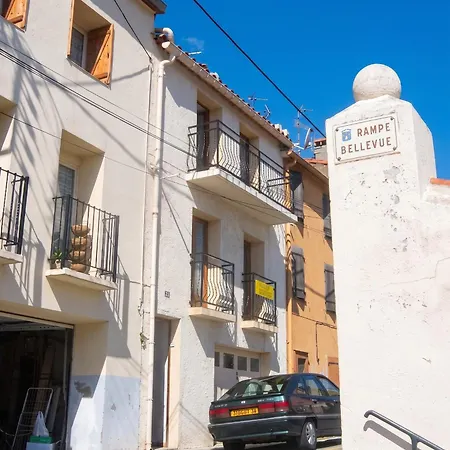 Apartman Avec Vue Sur A Port-vendres, 60 M², Balcons.